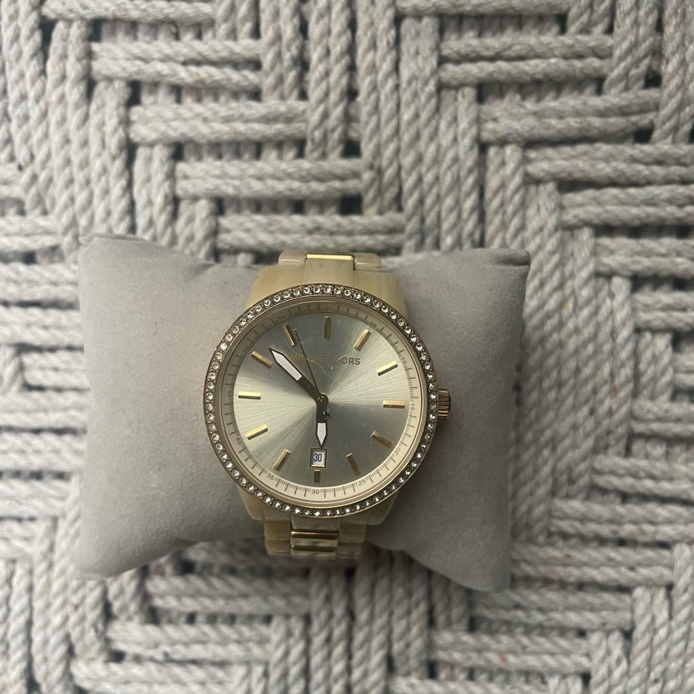 Michael Kors MK-5785 Lady Faux Marble Rhinestone analog quartz watch